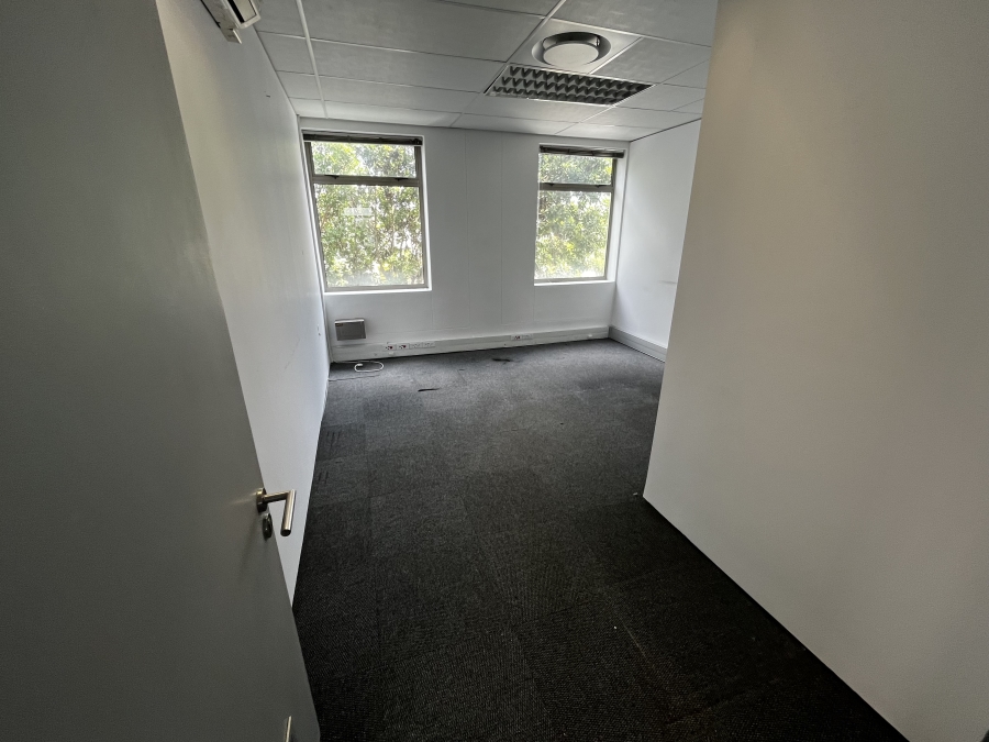 To Let commercial Property for Rent in Bo Oakdale Western Cape